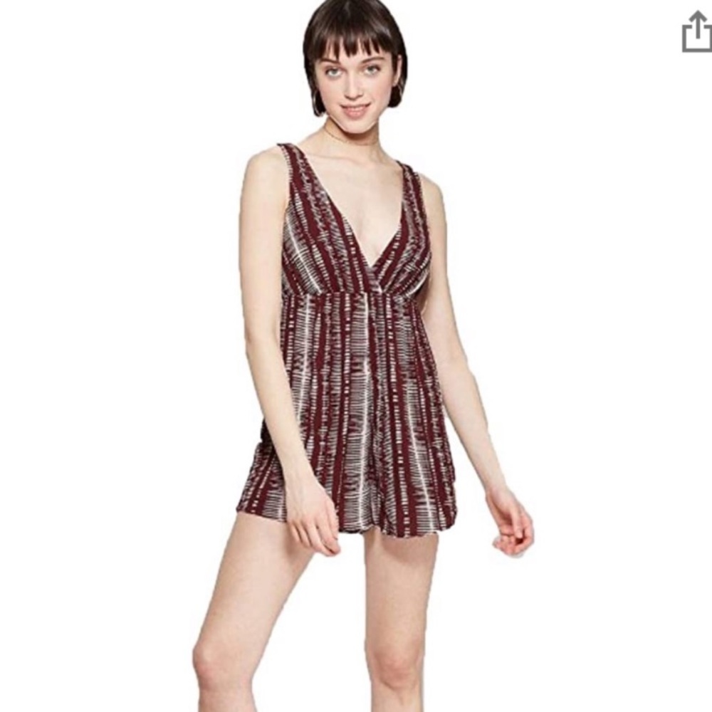 Wild Fable Burgundy Tribal Print Romper Size Small